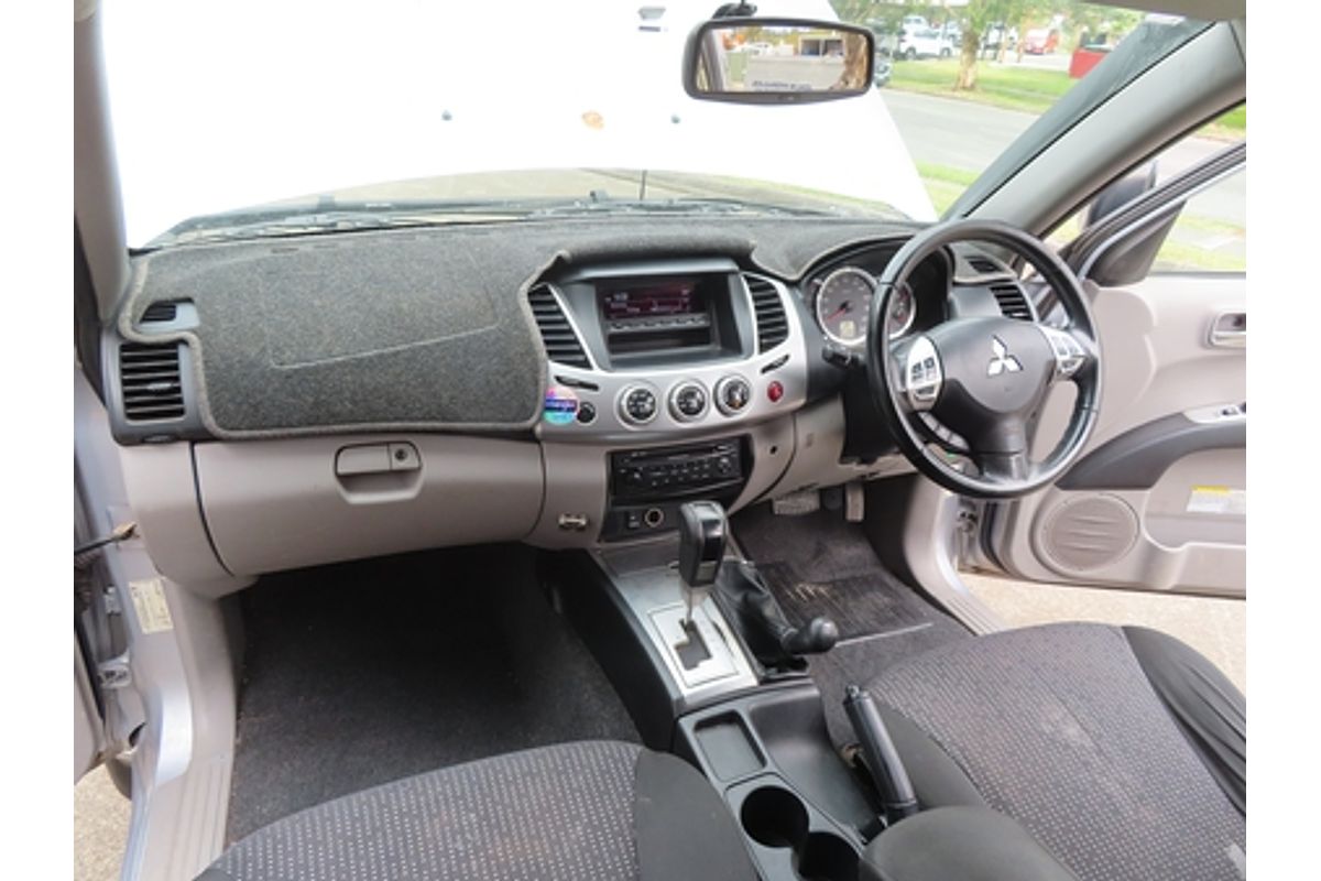 2013 Mitsubishi Triton GLX-R MN 4X4
