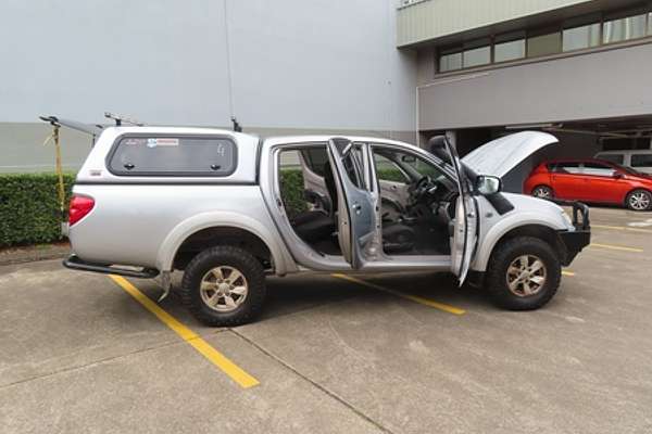 2013 Mitsubishi Triton GLX-R MN 4X4