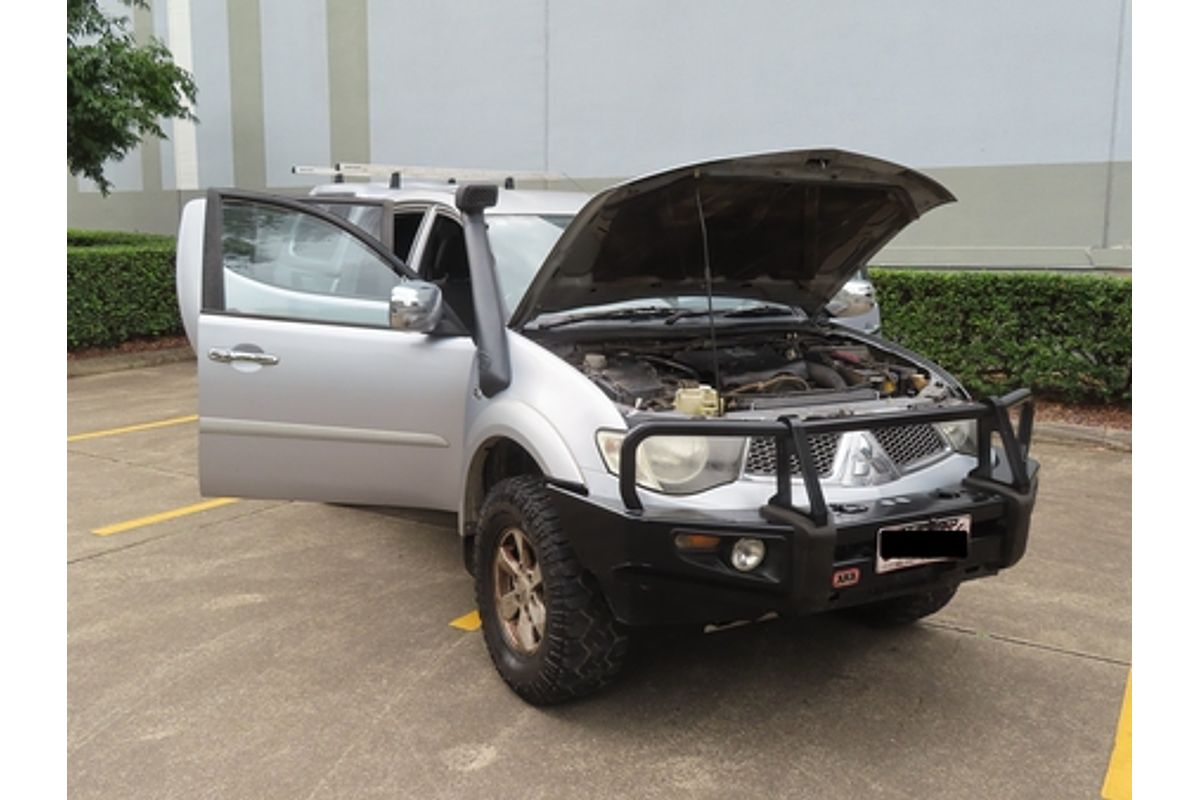2013 Mitsubishi Triton GLX-R MN 4X4