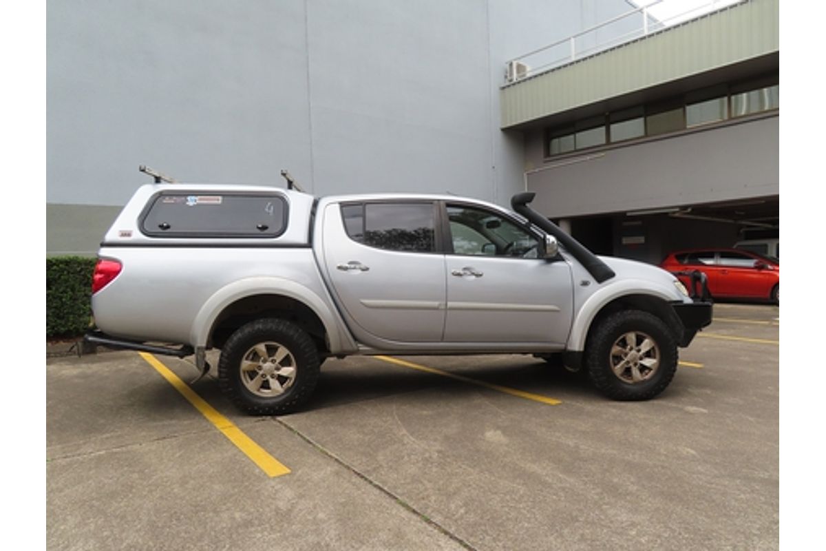 2013 Mitsubishi Triton GLX-R MN 4X4