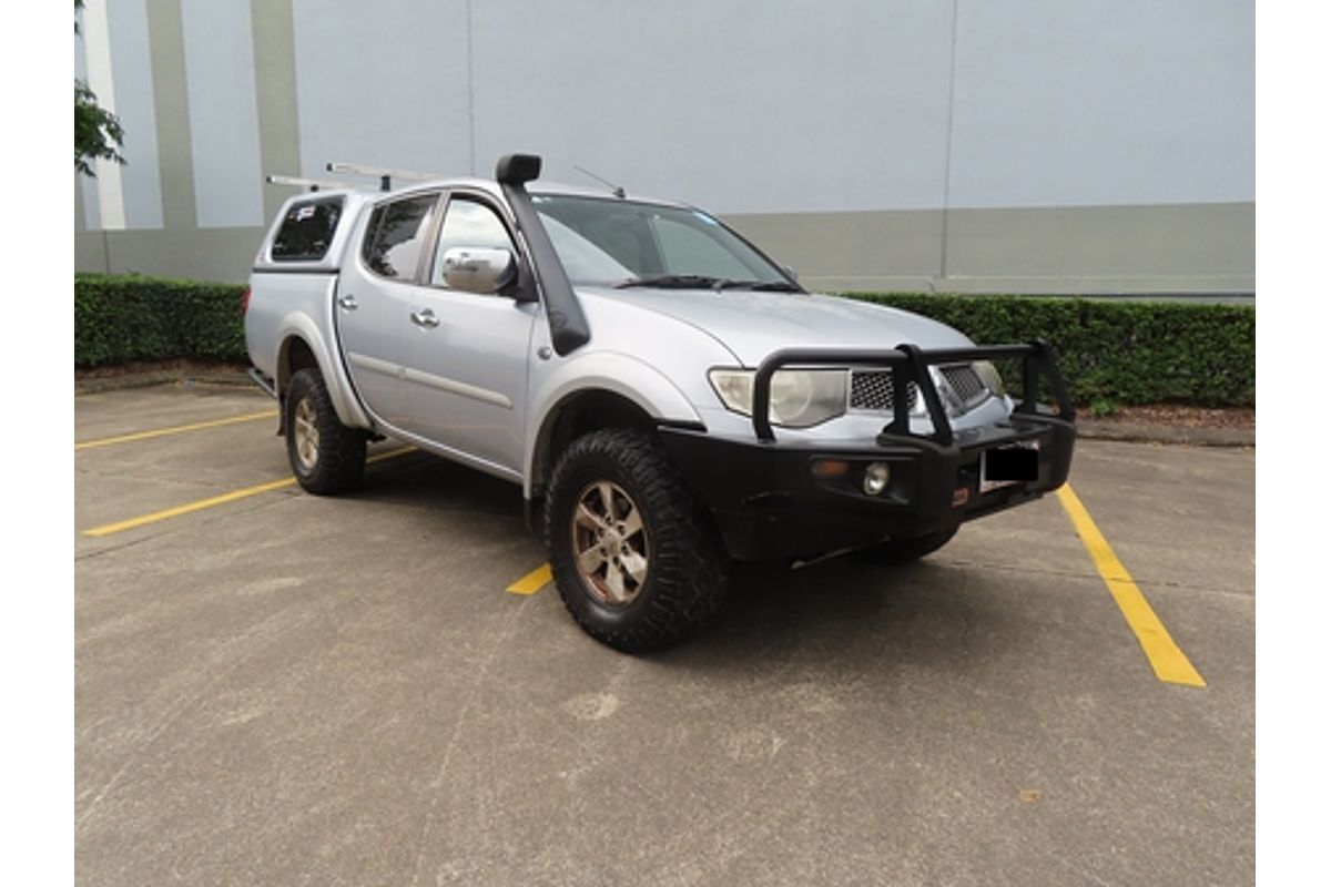 2013 Mitsubishi Triton GLX-R MN 4X4