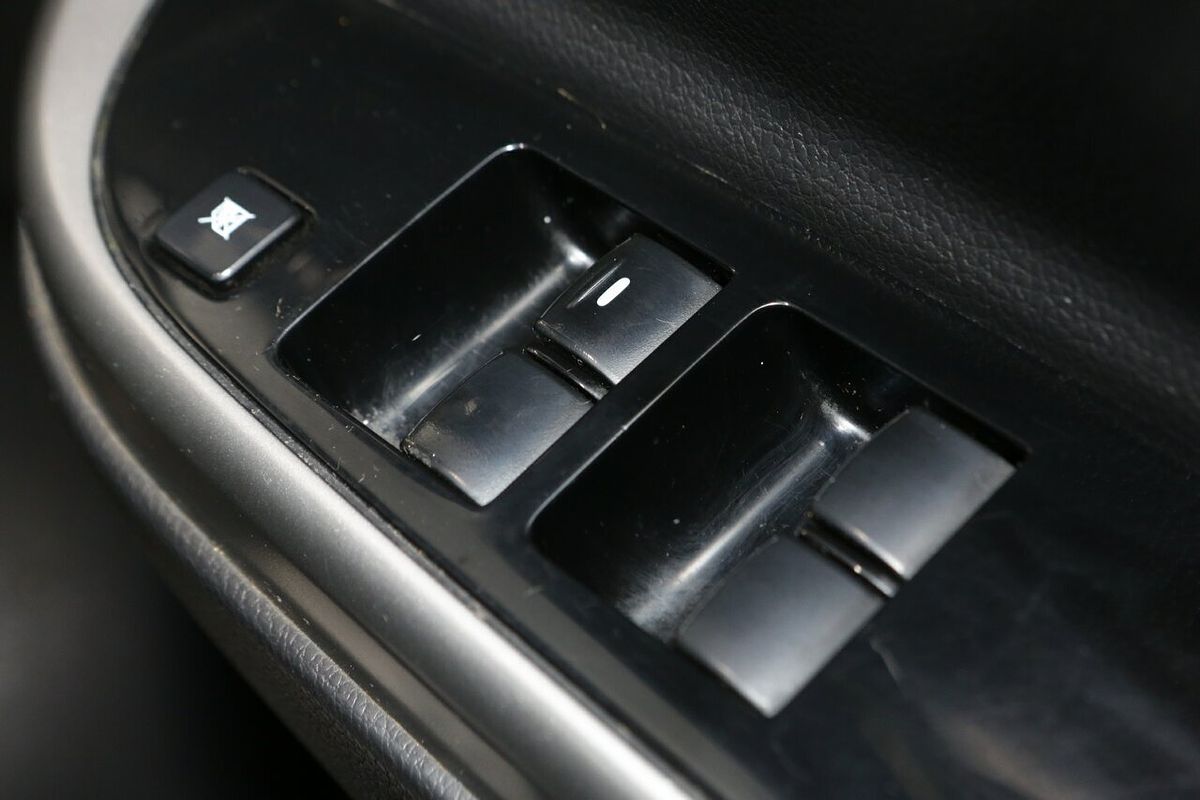 2021 Mitsubishi Triton GSR MR 4X4