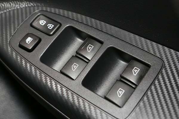 2024 Mitsubishi Eclipse Cross LS YB