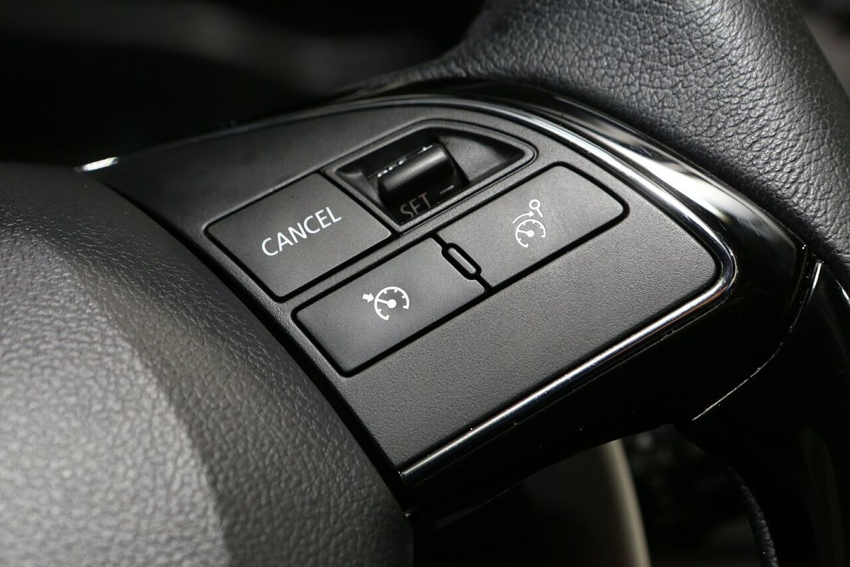2024 Mitsubishi Eclipse Cross LS YB