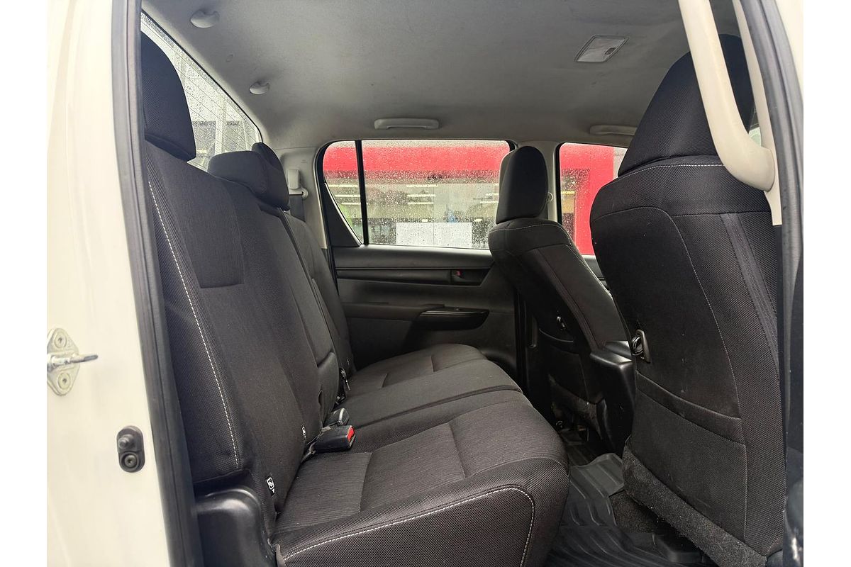 2016 Toyota Hilux SR GUN126R 4X4