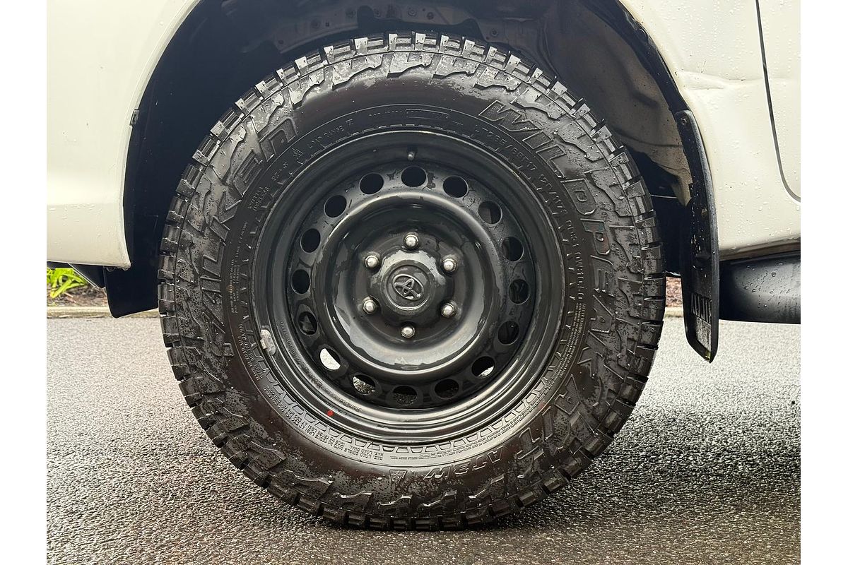 2016 Toyota Hilux SR GUN126R 4X4
