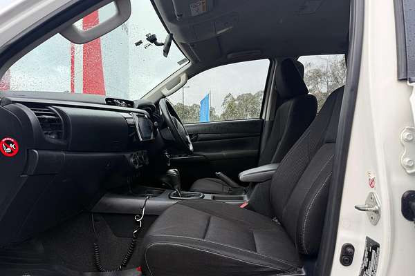 2016 Toyota Hilux SR GUN126R 4X4