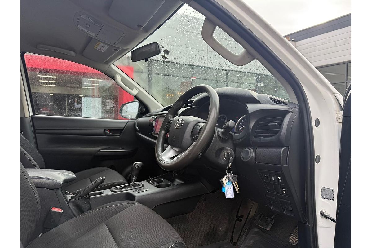 2016 Toyota Hilux SR GUN126R 4X4