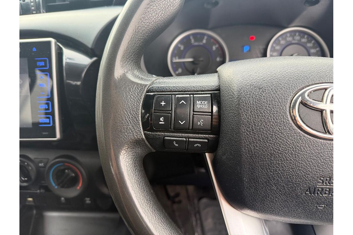 2016 Toyota Hilux SR GUN126R 4X4
