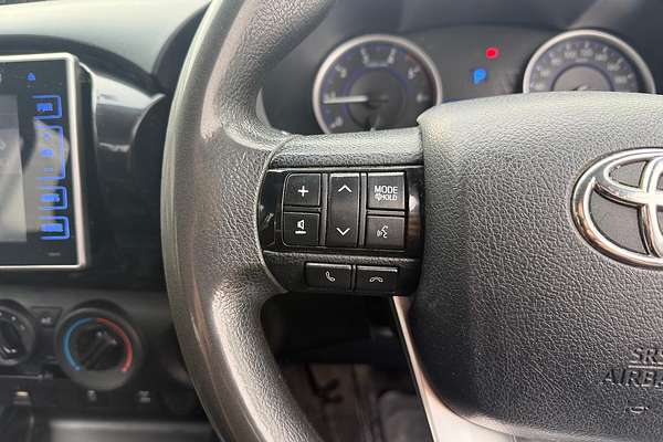 2016 Toyota Hilux SR GUN126R 4X4