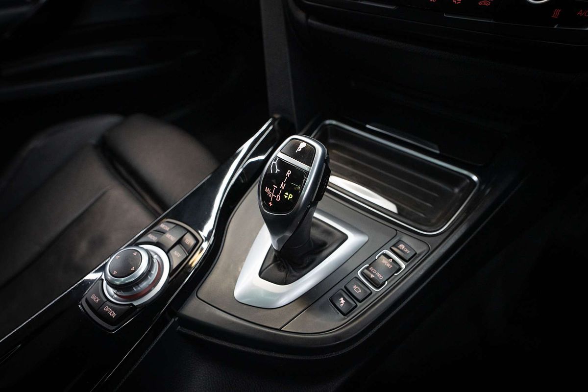 2013 BMW 3 Series 328i Modern Line F34