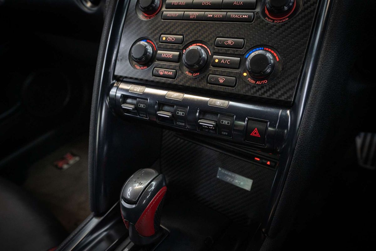 2013 Nissan GT-R Black Edition R35