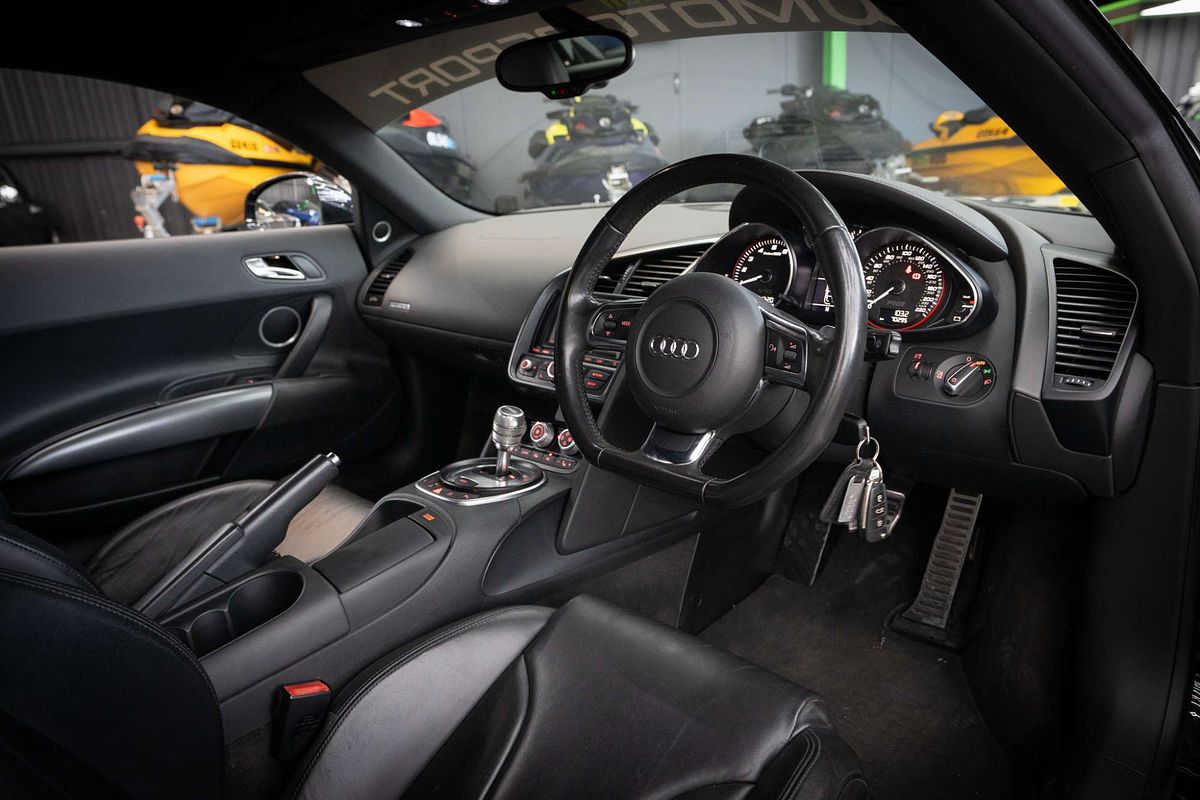 2011 Audi R8