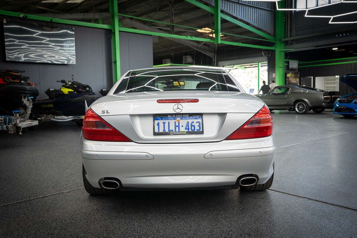 2004 Mercedes-Benz SL-Class SL350 R230