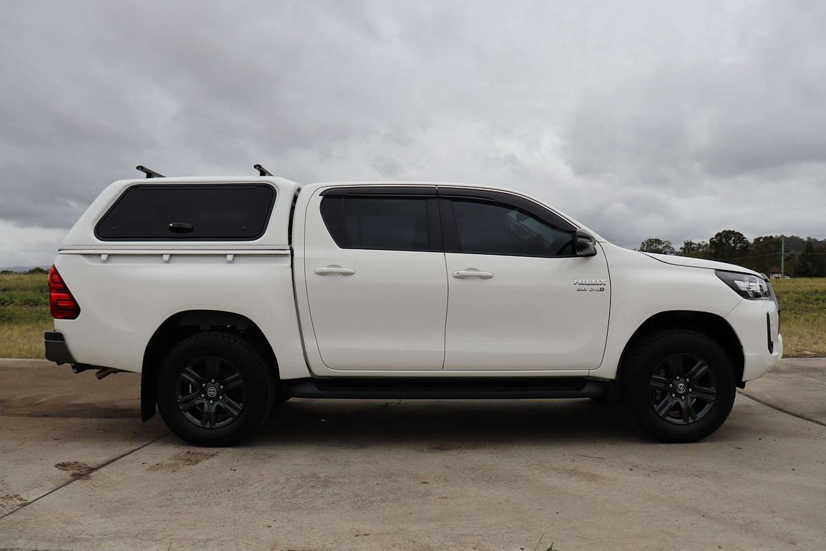 2023 Toyota Hilux SR GUN126R