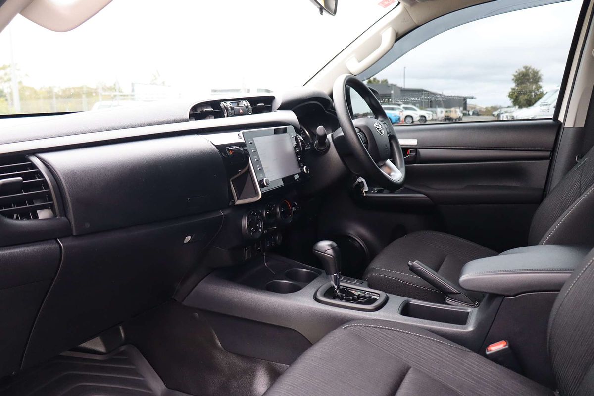 2023 Toyota Hilux SR GUN126R
