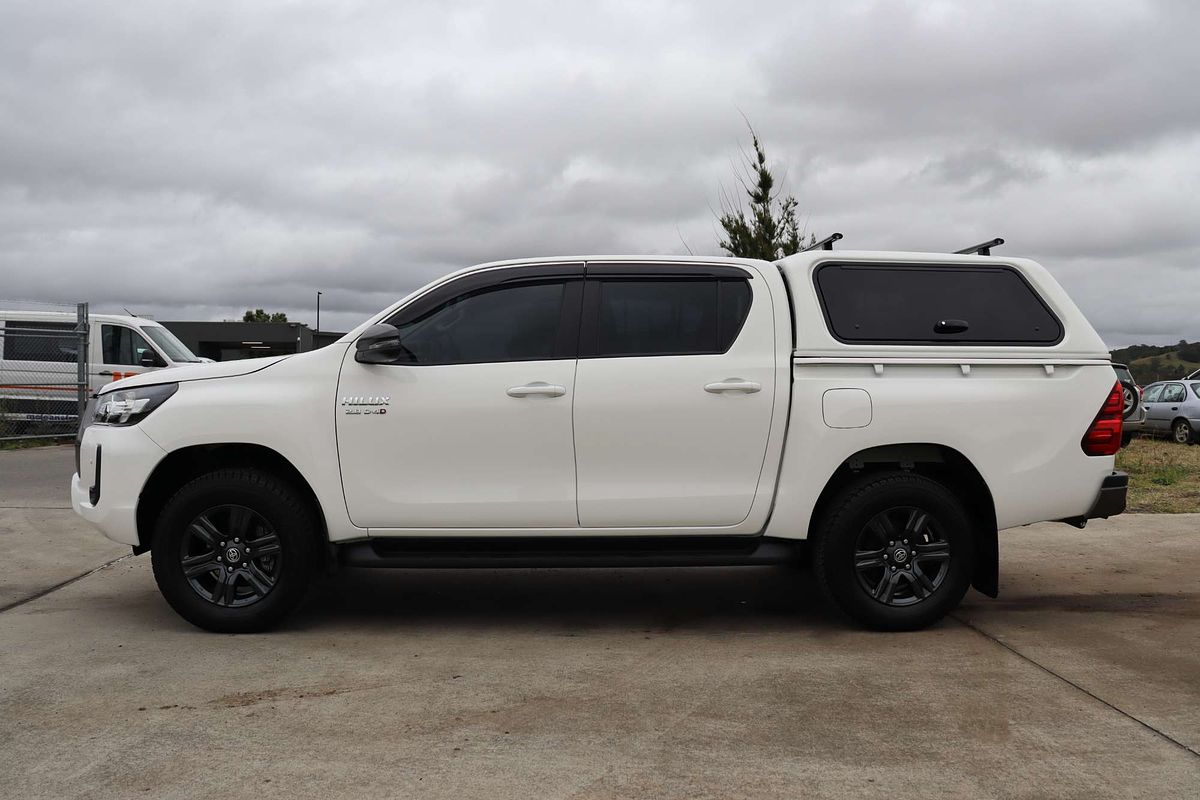 2023 Toyota Hilux SR GUN126R