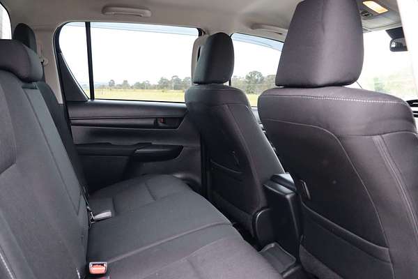 2023 Toyota Hilux SR GUN126R