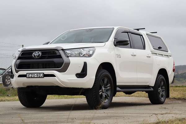 2023 Toyota Hilux SR GUN126R