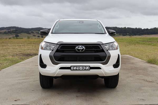 2023 Toyota Hilux SR GUN126R