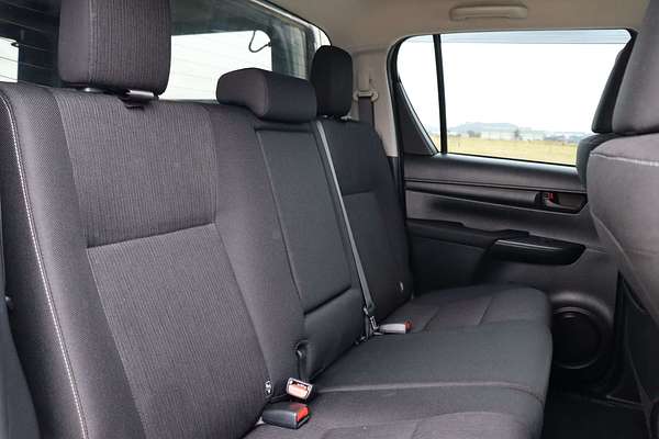 2023 Toyota Hilux SR GUN126R