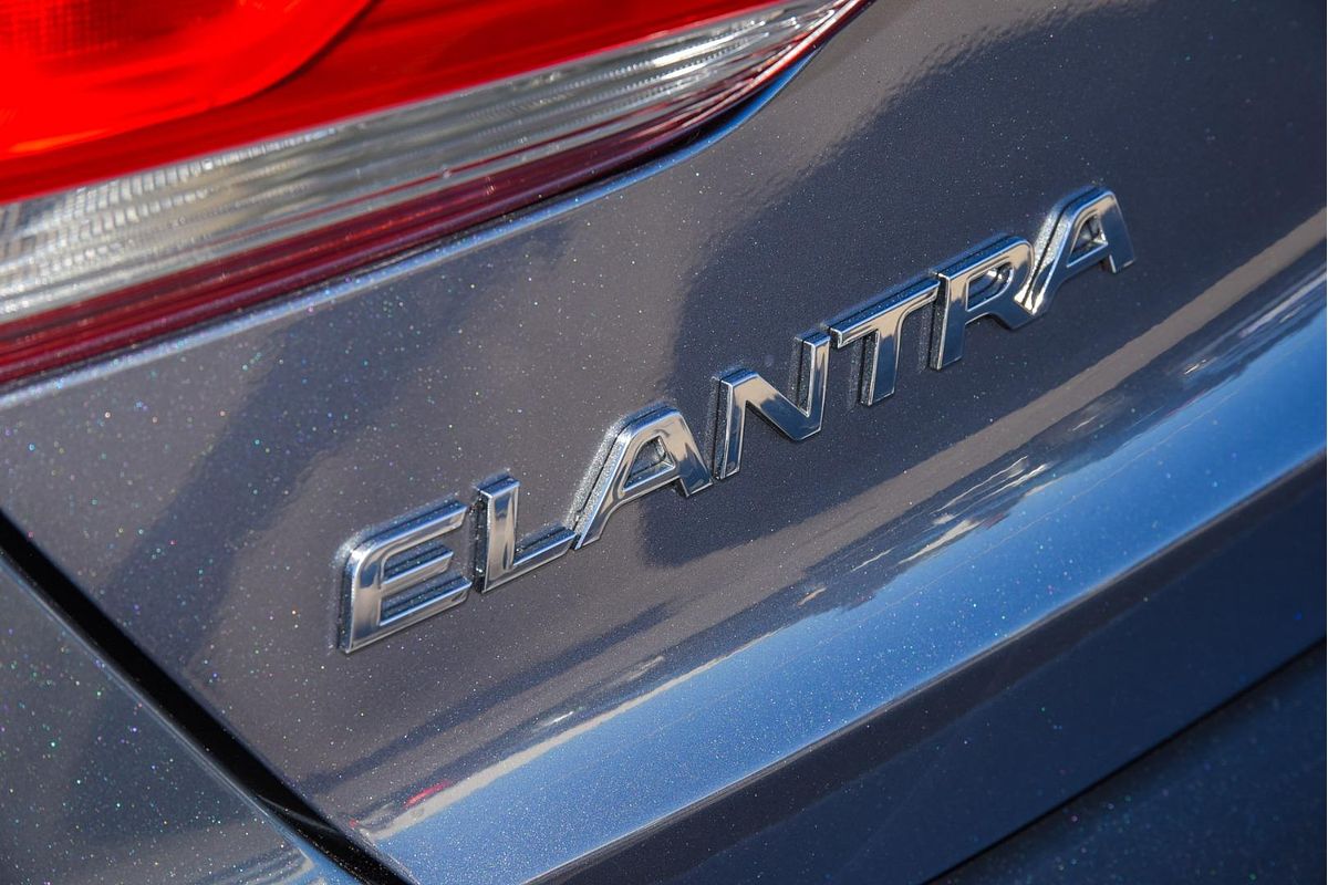 2017 Hyundai Elantra Active AD