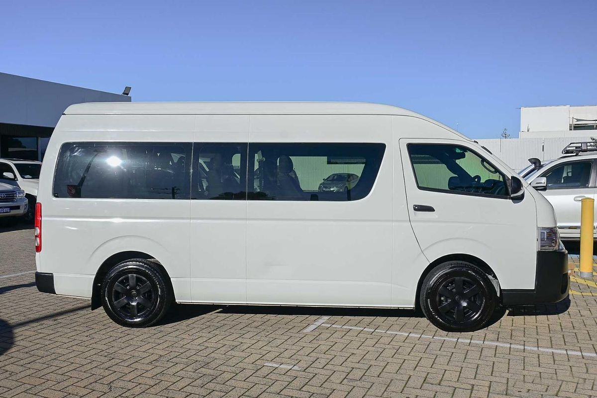 2018 Toyota Hiace Commuter TRH223R ELWB