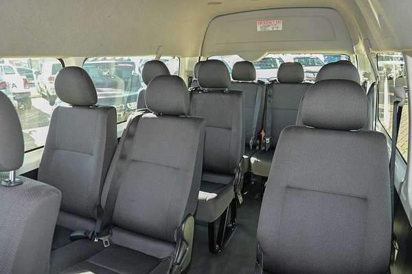 2018 Toyota Hiace Commuter TRH223R ELWB