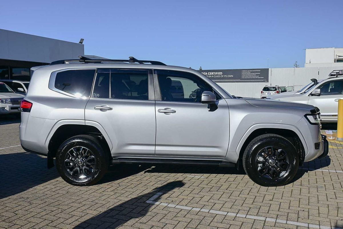 2023 Toyota Landcruiser VX FJA300R