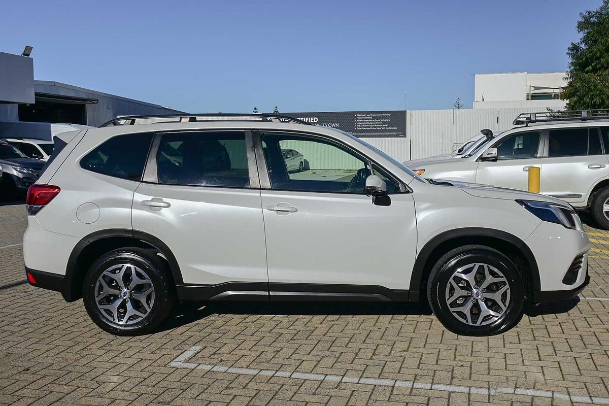 2022 Subaru Forester 2.5i-L S5