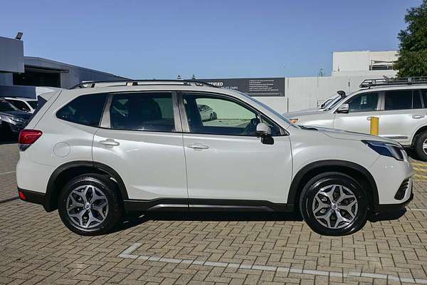 2022 Subaru Forester 2.5i-L S5