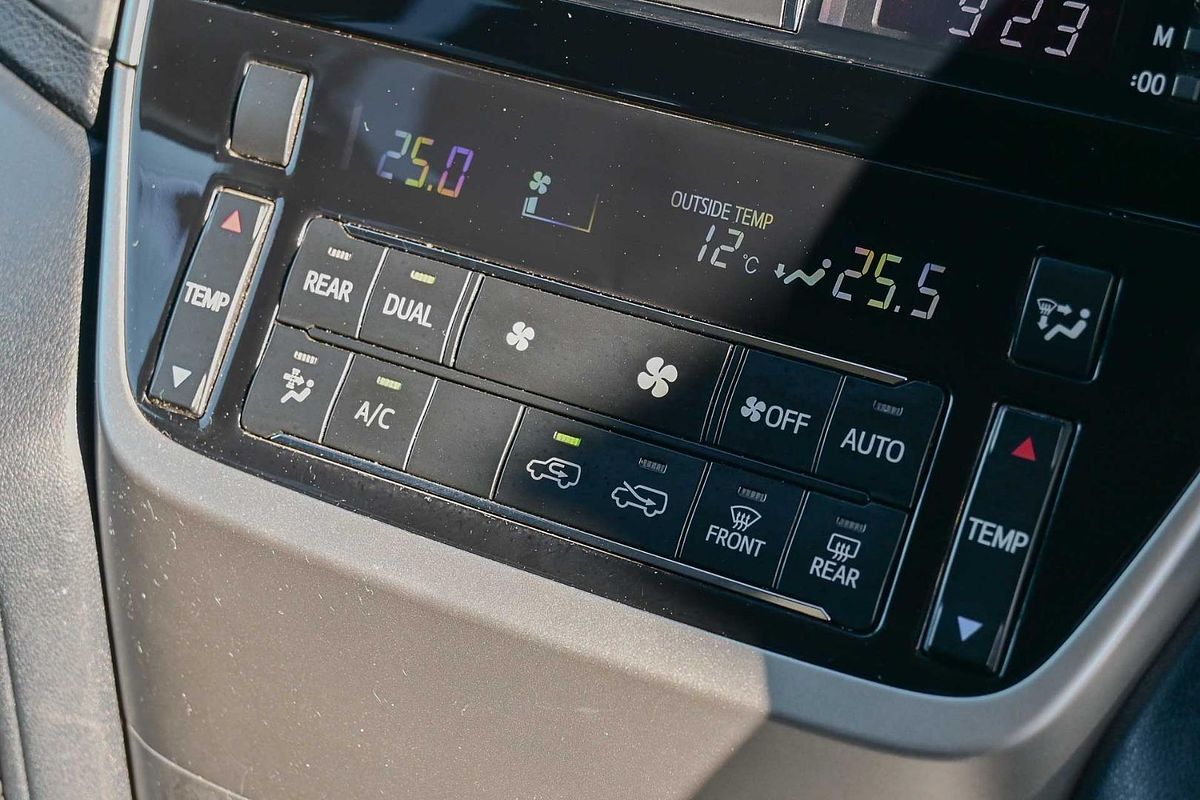 2016 Toyota Landcruiser GXL VDJ200R