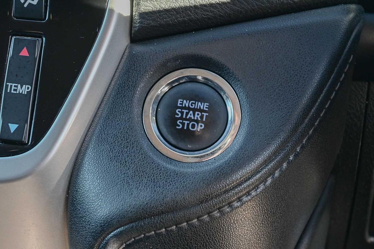 2016 Toyota Landcruiser GXL VDJ200R