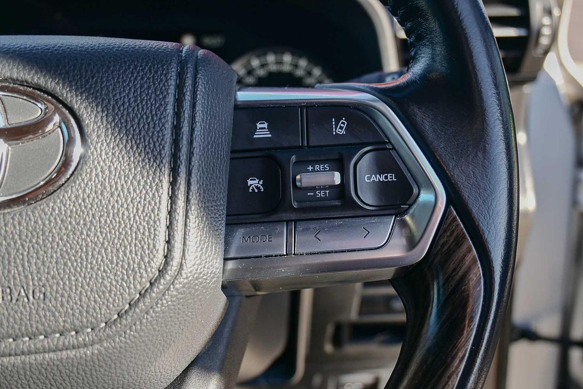 2023 Toyota Landcruiser VX FJA300R