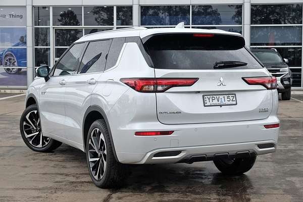 2025 Mitsubishi Outlander PHEV Exceed ZM