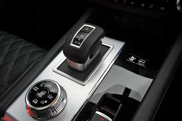 2025 Mitsubishi Outlander PHEV Exceed ZM