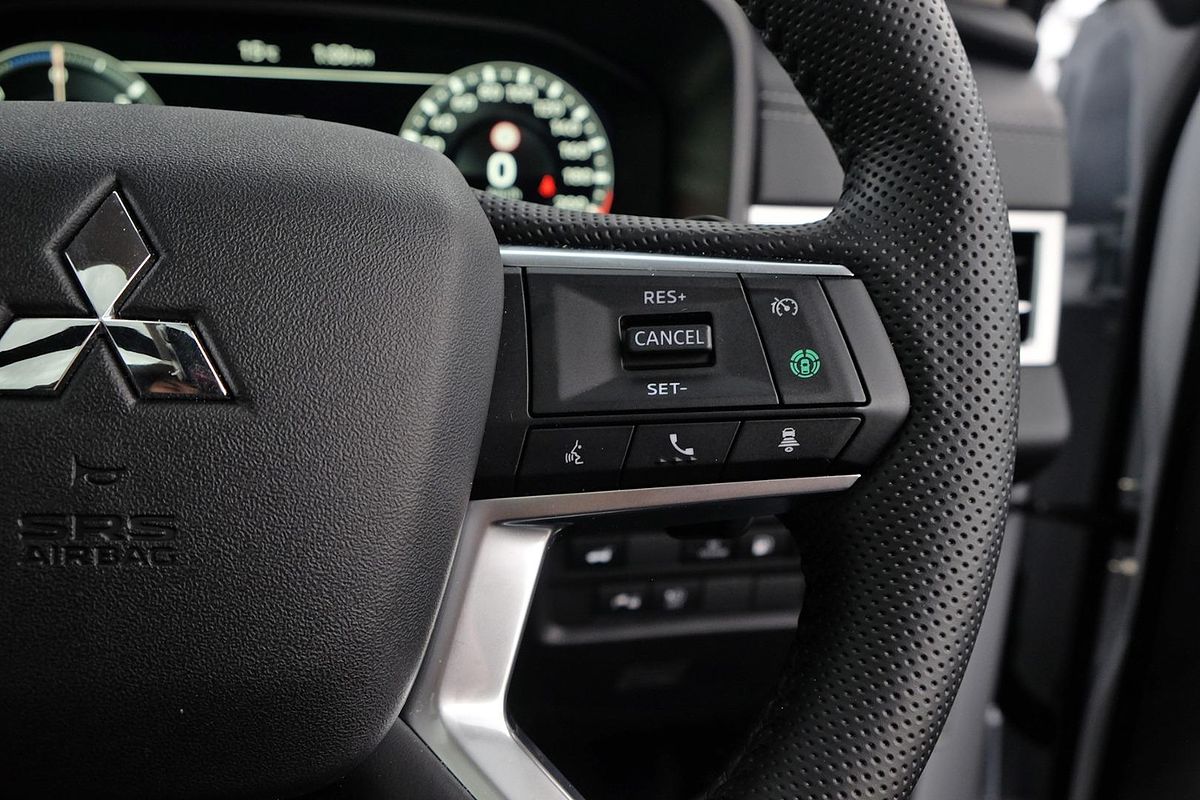 2025 Mitsubishi Outlander PHEV Exceed ZM