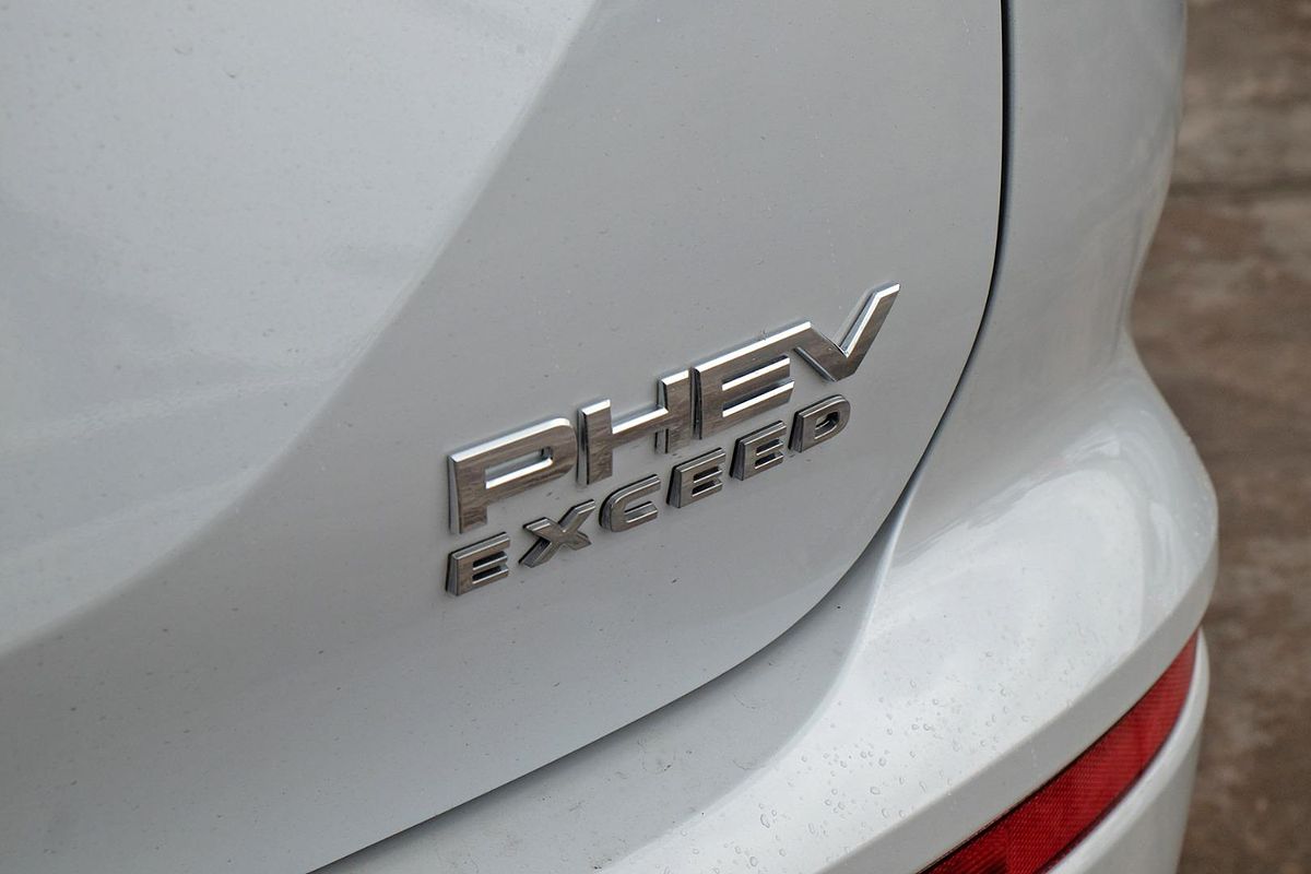 2025 Mitsubishi Outlander PHEV Exceed ZM