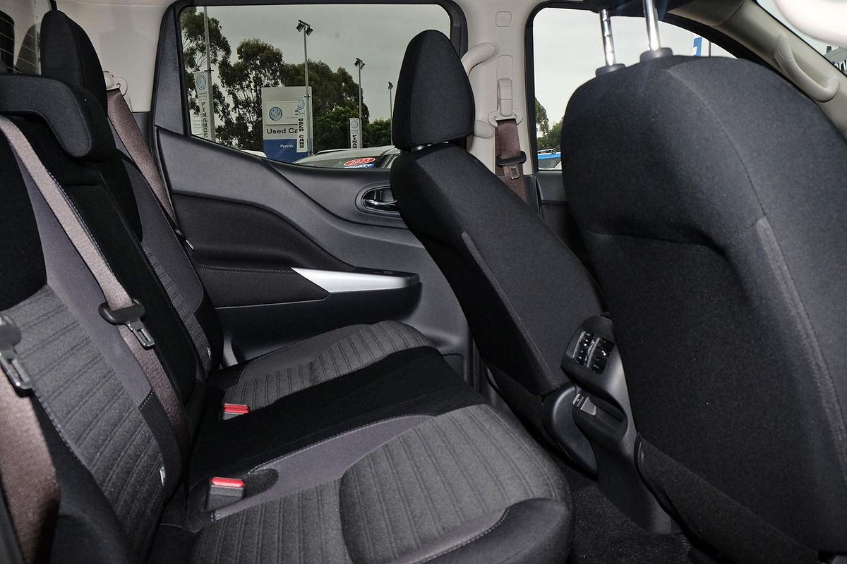 2024 Nissan Navara ST D23 4X4