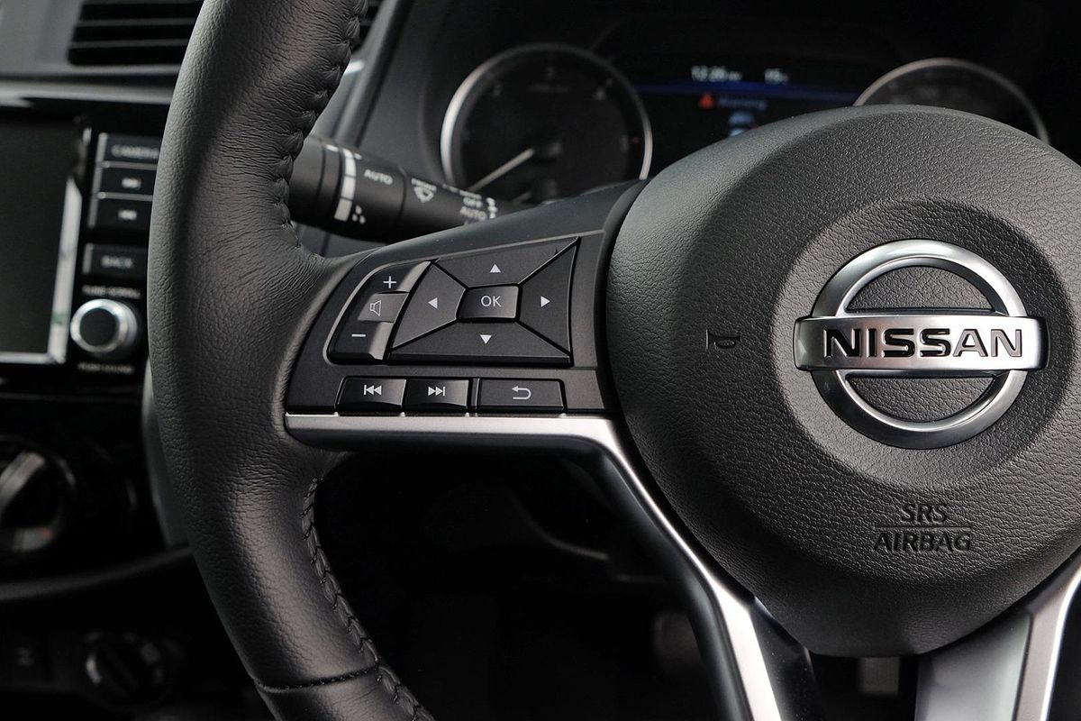 2024 Nissan Navara ST D23 4X4