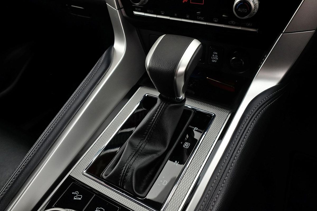 2024 Mitsubishi Pajero Sport GLS QG