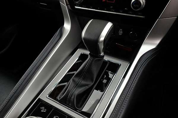 2024 Mitsubishi Pajero Sport GLS QG