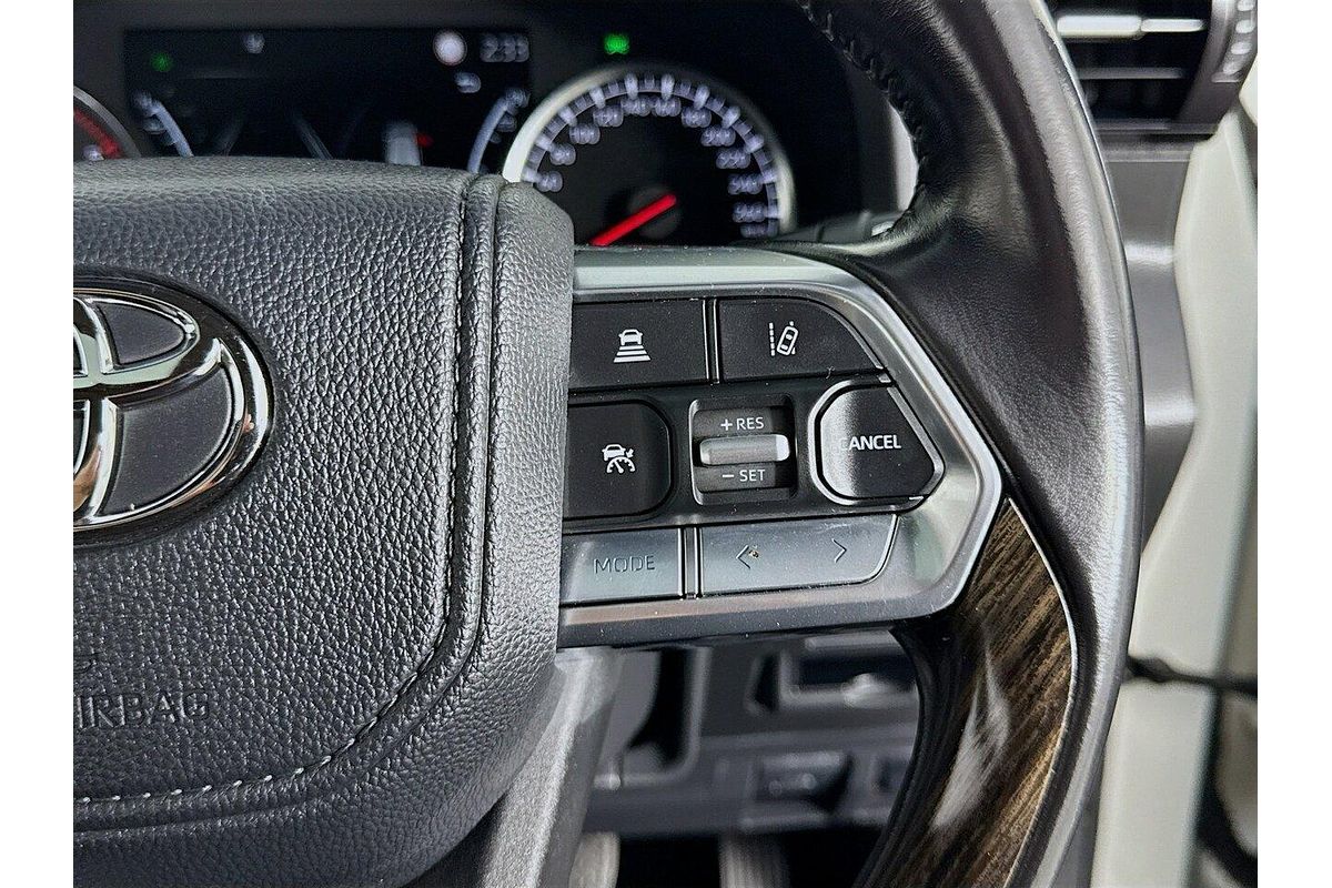 2023 Toyota Landcruiser VX FJA300R