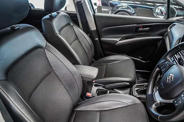 2022 Suzuki S-Cross ALLGRIP Prestige JYB