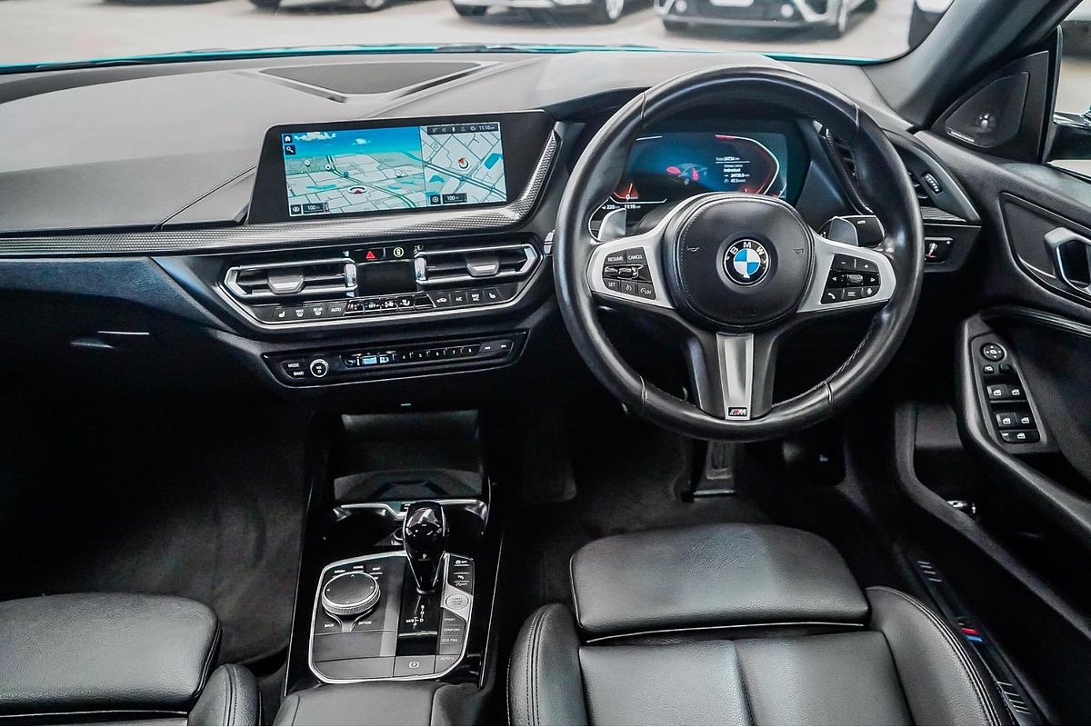 2022 BMW 2 Series 220i M Sport F44