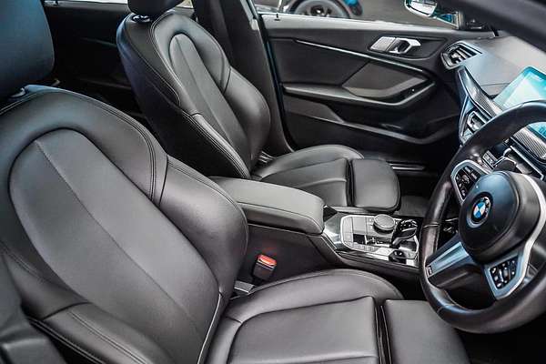 2022 BMW 2 Series 220i M Sport F44