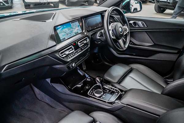 2022 BMW 2 Series 220i M Sport F44