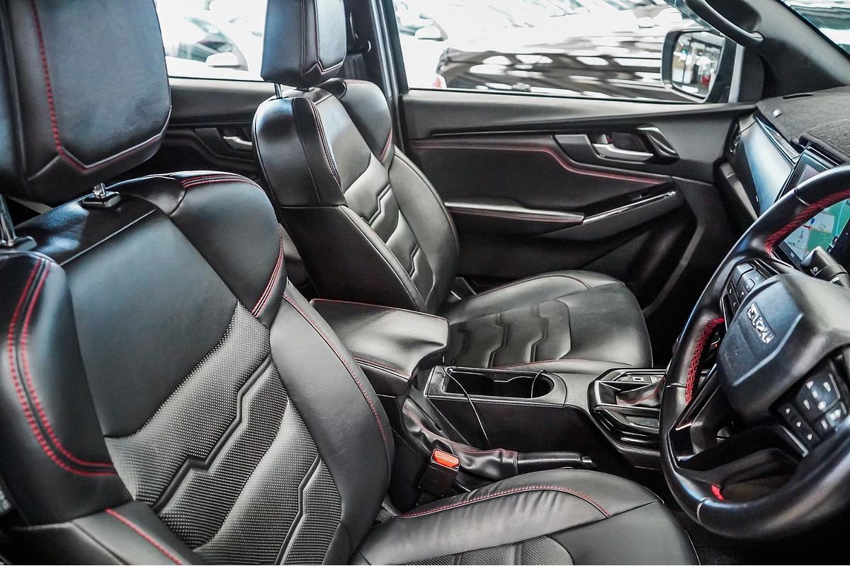 2023 Isuzu D-MAX X-TERRAIN 4X4