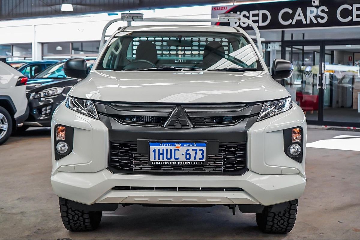2022 Mitsubishi Triton GLX MR 4X4