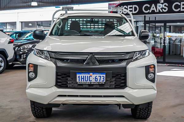 2022 Mitsubishi Triton GLX MR 4X4